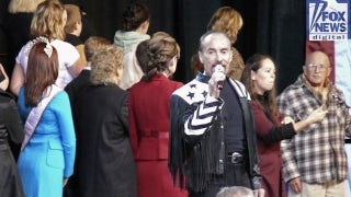 Singer Lee Greenwood moved by 'constant appreciation' for 'God Bless the U.S.A.' - Fox News