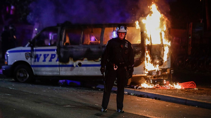 Rioters set NYPD van on fire in Brooklyn amid Floyd protests