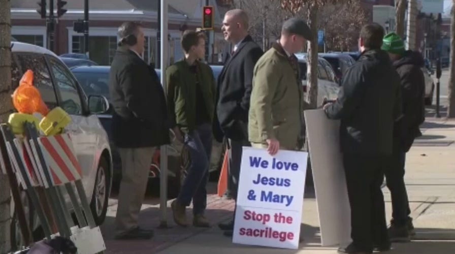 Celebrity themed candles spark protest at Wisconsin small business