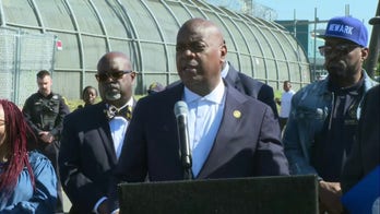 Newark mayor disagrees with New Jersey State Police tactics used at Delaney Hall