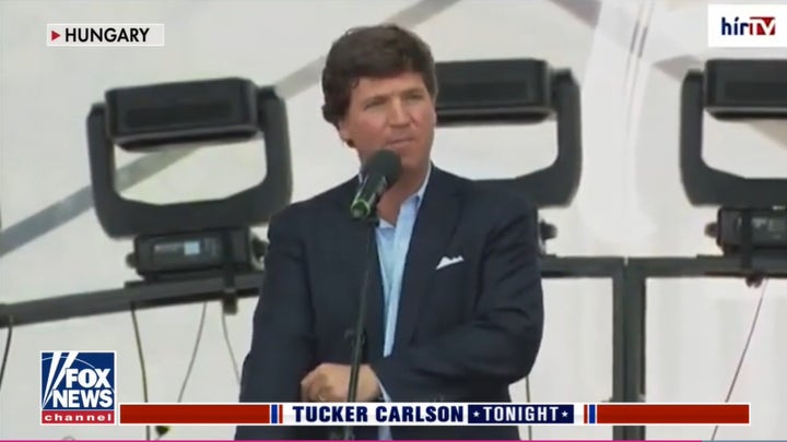 Tucker Carlson praises Hungary's architecture, says it 'moves him'