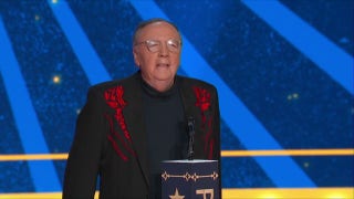 Author James Patterson wins ‘Back the Blue Award’ at 2023 Patriot Awards - Fox News