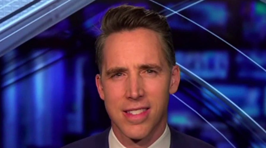 Sen. Hawley mobbed by anti-Israel agitators in Senate hallway