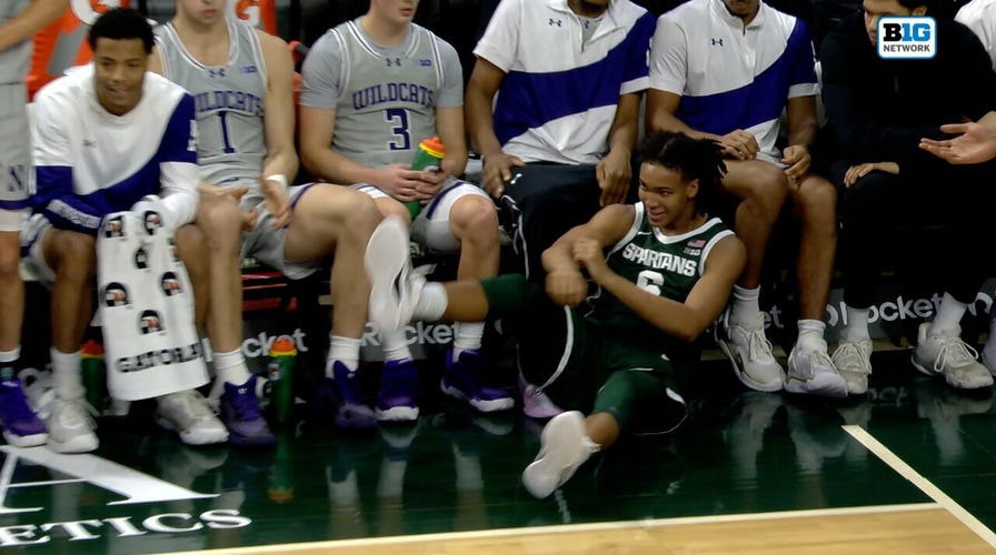 Jordan Scott drills 3-PT shot for a BIG four-point play, No.12 MSU takes lead over Northwestern