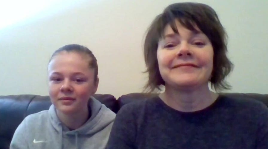 Dynamic duo: Mother and daughter help seniors in Nashville amid COVID-19 crisis