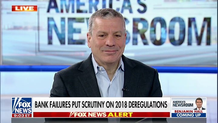 Charlie Gasparino accuses White House of 'spinning' bank failures 'idiotically'
