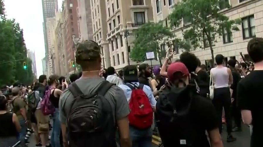 Protesters march through NYC streets despite curfew
