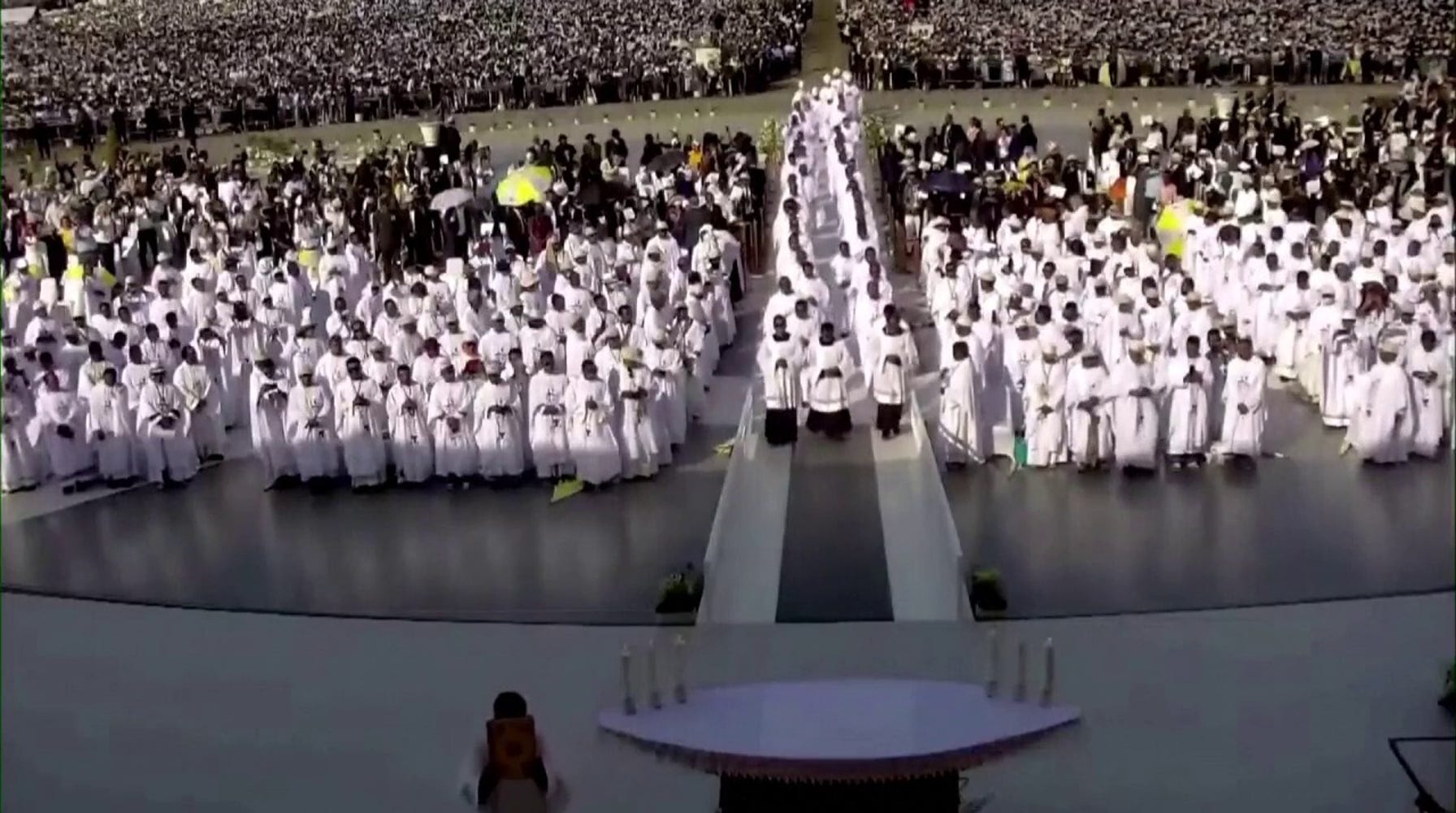 Timor's Devout Catholic Community Welcomes Pope Francis in Historic Mass