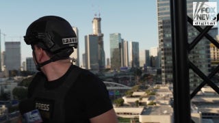 Trey Yingst live on air as missiles fly over Tel Aviv without warning