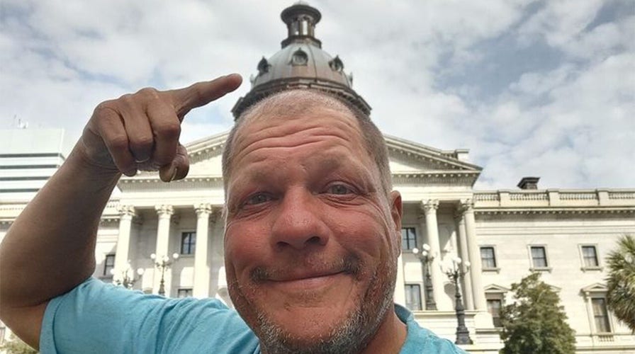 New York man bicycling to all 50 states hits South Carolina