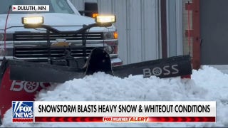 Heavy snow, whiteout conditions rock Midwest