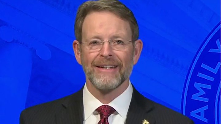 President Trump vows to protect religious freedom