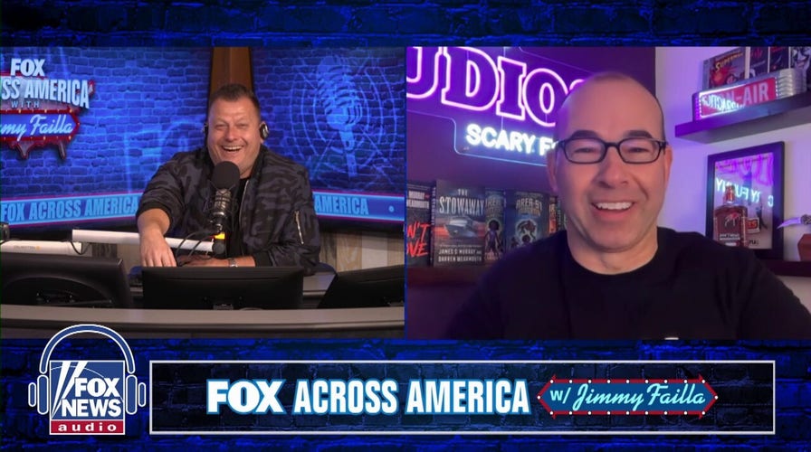 'Impractical Jokers' Star Reveals How He Pranks People During His Stand-Up Act