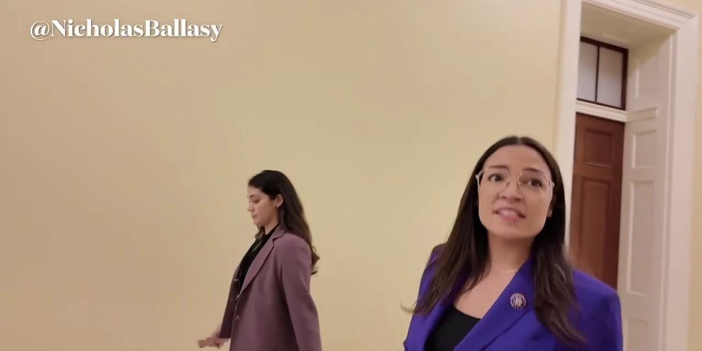 AOC sounds off on Trump-Mamdani meeting