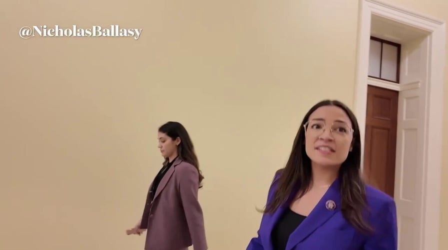 AOC sounds disconnected  connected  Trump-Mamdani meeting