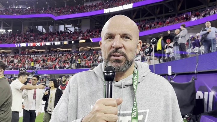 NBA coach Jason Kidd appears at college football national championship game