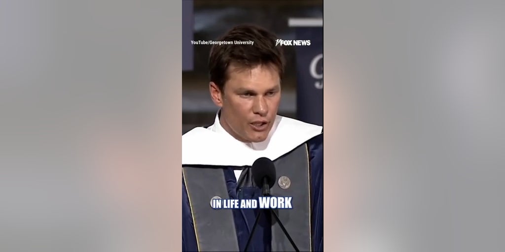 GRAD JABS: Brady cracks Belichick joke at commencement