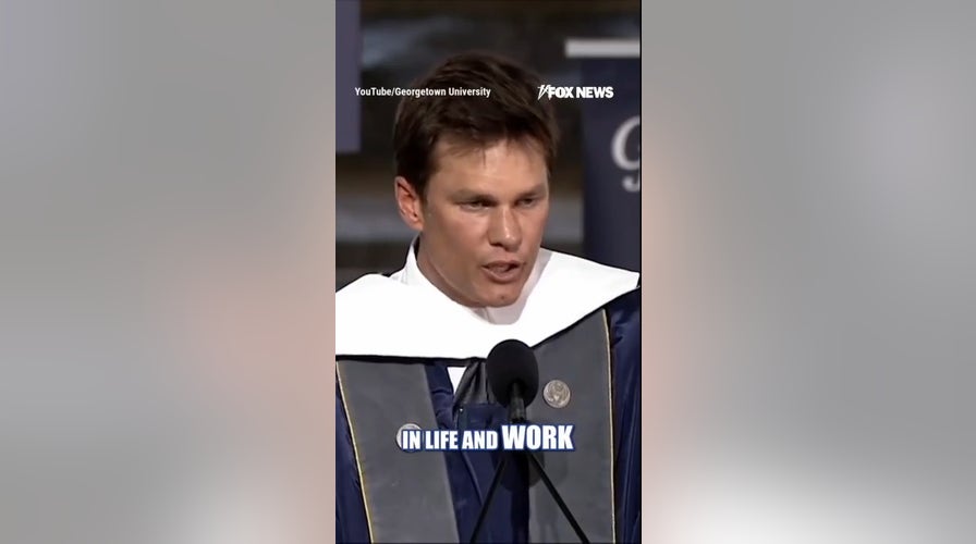 GRAD JABS: Brady cracks Belichick joke at commencement
