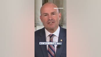 GOP senator lauds 'consummate host' Trump