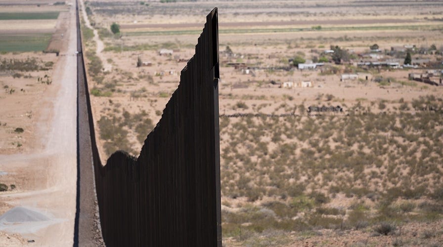 Crew witnesses mass release of migrants into US