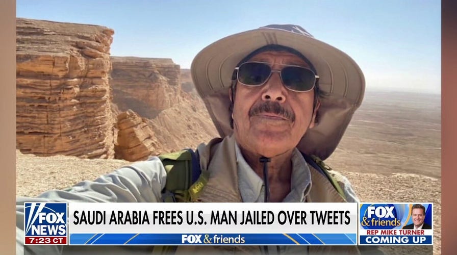 Saudi Arabia frees US citizen jailed over tweets