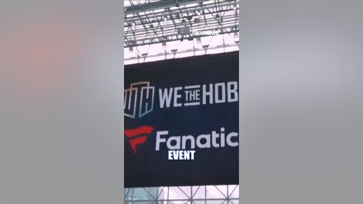 Tom Brady, LeBron, Jeter UNITE ar Fanatics Fest