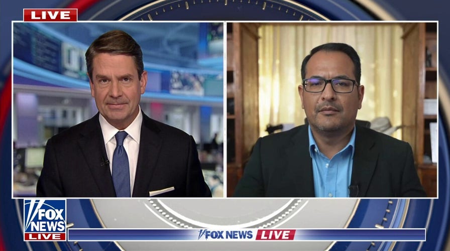 Migrants starting the ‘selfie effect’ by posing for a selfie after crossing US border: Auden Cabello