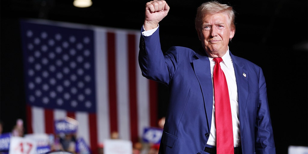 WATCH LIVE: President-elect Trump arrives at Madison Square Garden for UFC fight night