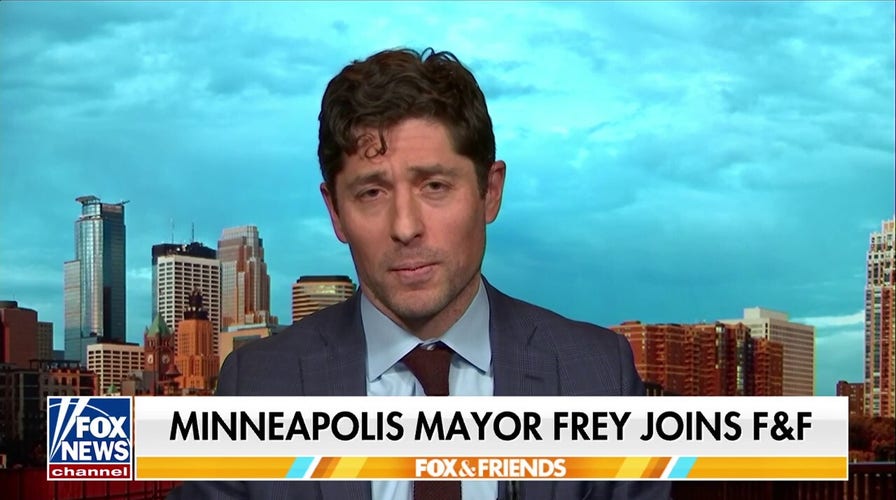 Minneapolis mayor defends sanctuary policy against ICE 'chaos'