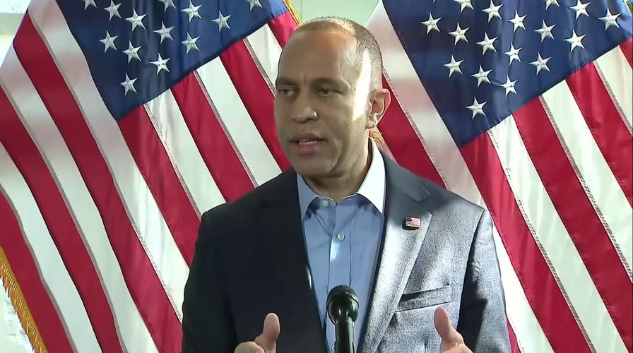 Jeffries suggests FAA staffing issues might be linked to 'administration layoffs'
