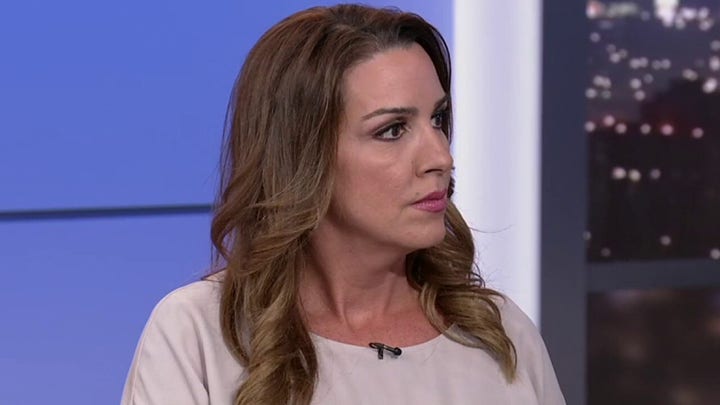 Sara Carter: Dems are acting as Russian 'tools' to further Putin agenda and delegitimize Trump