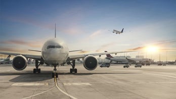 COVID vaccine mandate 'will not impact holiday travel,' TSA says, reporting 93% of employees in compliance