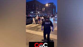 Mob of teens in Chicago cause street chaos