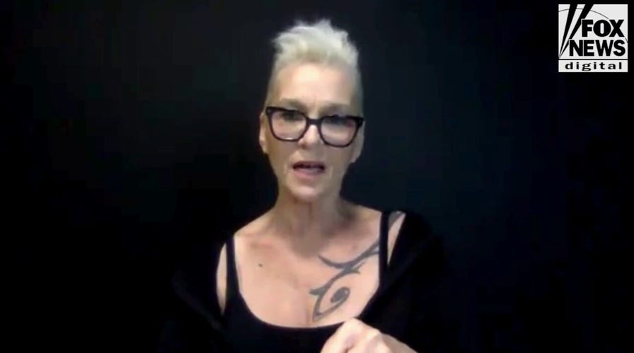 Susan Powter remembers achy infinitesimal she delivered Uber Eats to person Louis Anderson aft empire collapse