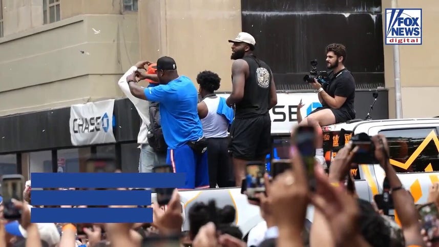 Mitchell Robinson appears to throw shade at Knicks after free agency departure