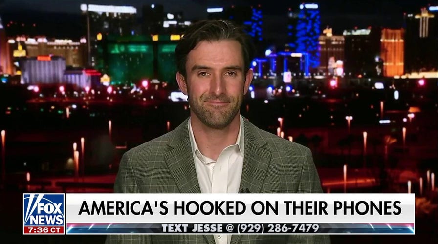 Michael Easter warns America has a phone 'problem'