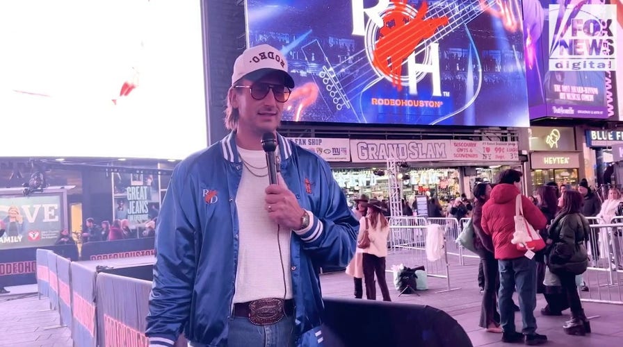 Country prima  Russell Dickerson says small-town upbringing meant ‘rodeos and tractor pulls,’ not the movies