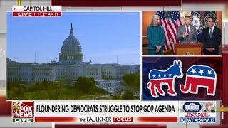 Los republicanos siguen adelante con la agenda de Trump mientras los demócratas se estancan