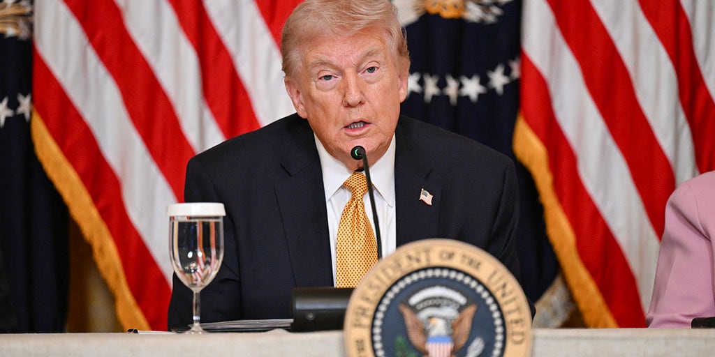 WATCH LIVE: President Trump participates in an Easter lunch