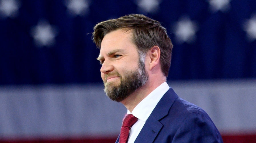 WATCH LIVE: Vance holds campaign rally in Henderson, NV