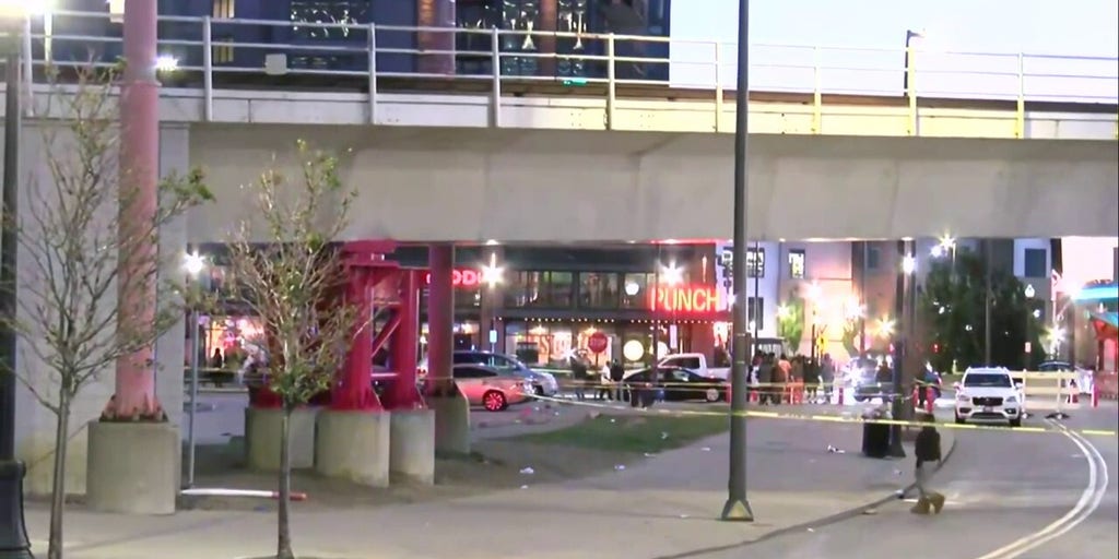Five people injured in shooting outside Cleveland bar, police say