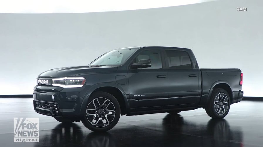 Long Hauler: Ram's Electric Pickup Will Go 500 Miles Between Charges ...