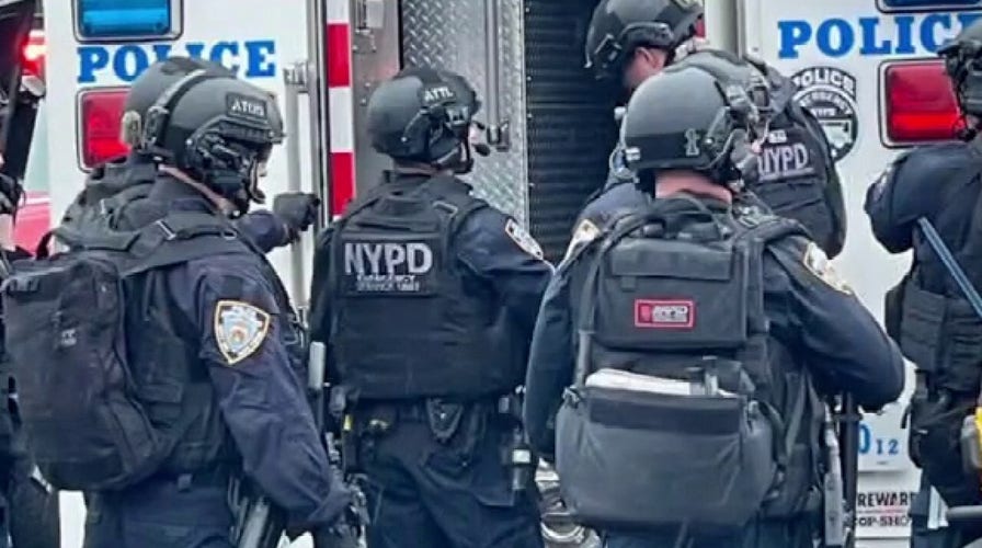 Brooklyn subway shooting is now a game of ‘information gathering and quick reactions’: Former special agent