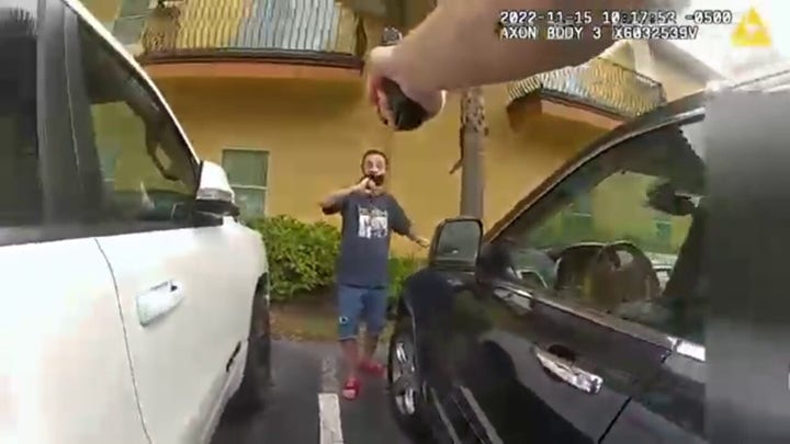 Body cam footage shows moment Florida police shoot robbery suspect armed with knife