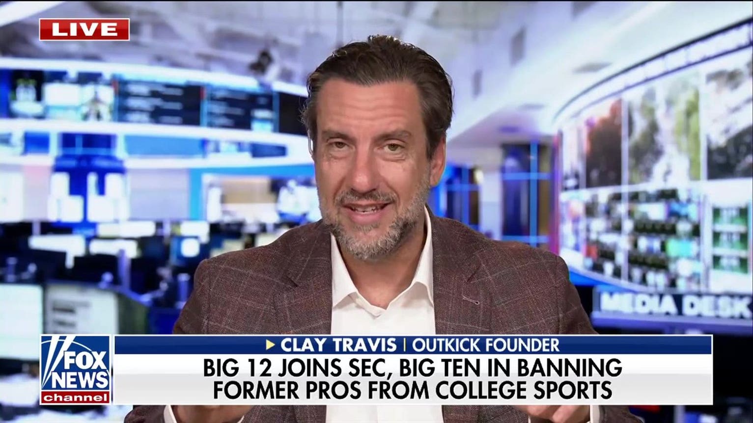 Clay Travis: This is a 'total mess'