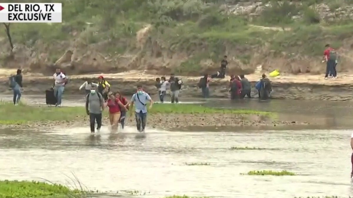 Illegal Mexicans Sex - Exclusive video shows surge of illegal immigrants: 'The Five' react | Fox  News