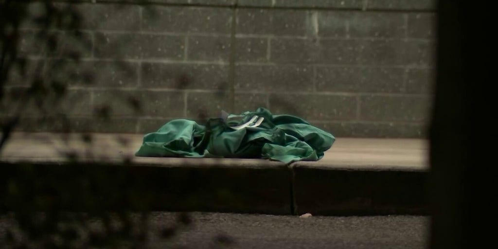 Philadelphia nurses struck by vehicle while helping gunshot victim outside hospital