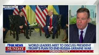 Democratic senator blasts Trump’s plan to end war in Ukraine as ‘historically bad deal’ - Fox News