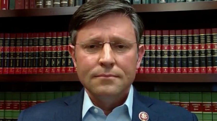 White House, Congress reach deal to avoid shutdown as coronavirus stimulus talks remain stalled