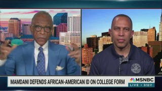 Hakeem Jeffries dodges question about NYT report on Mamdani's college application